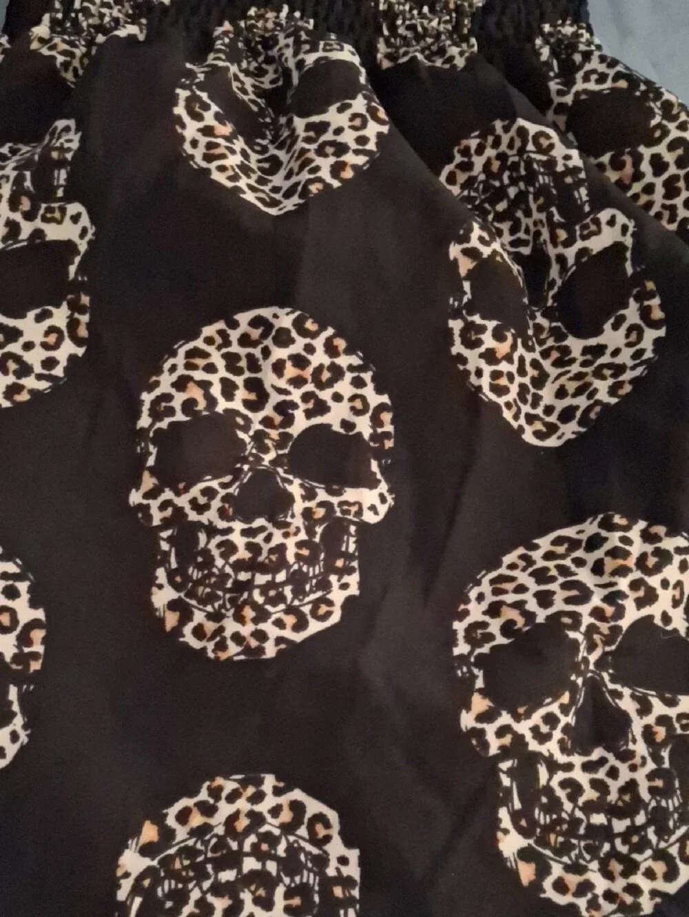 Skeleton Skull Print Black & Cream Shorts Size 2X Shein